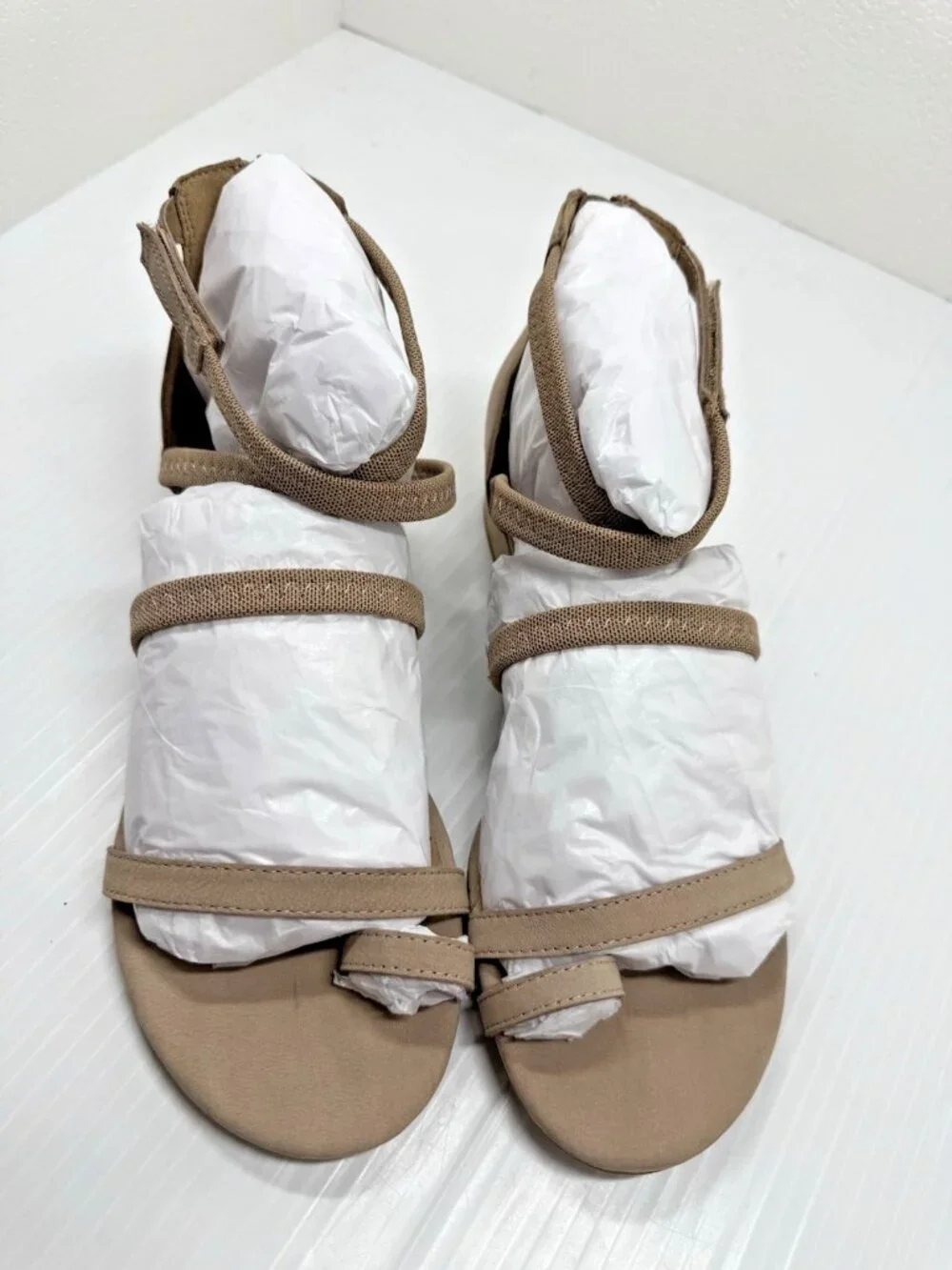 Eileen Fisher Emily Sandal Sz 9 Stone Tan Nubuck Gladiator Boho Minimalist NWT